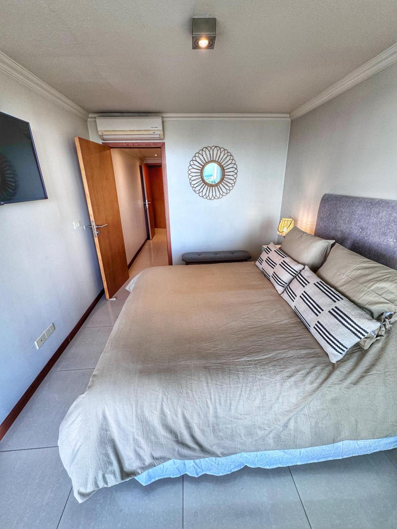 Apartamentos Torre Tressesenta Punta del Este Chambre photo