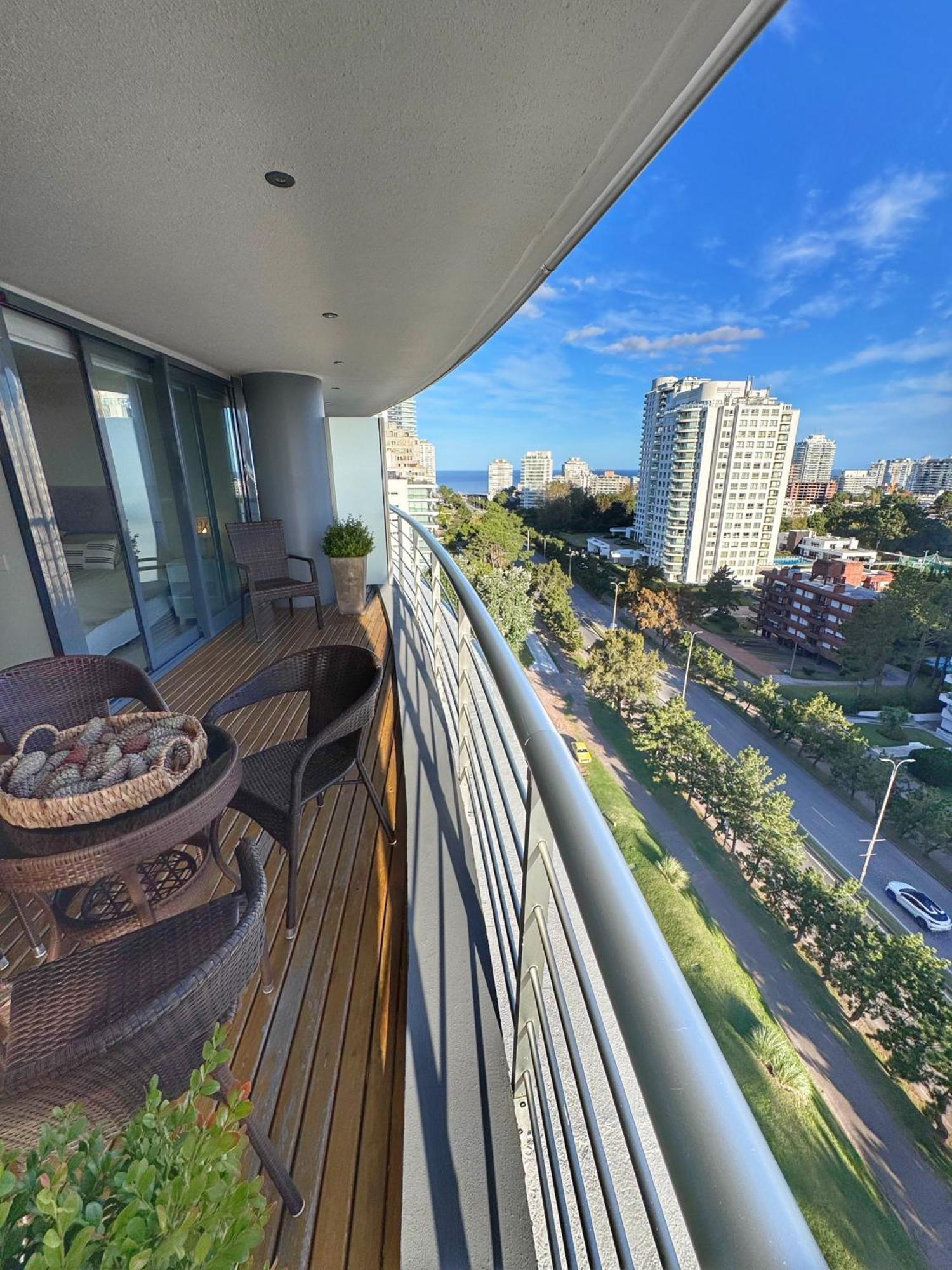 Apartamentos Torre Tressesenta Punta del Este Chambre photo