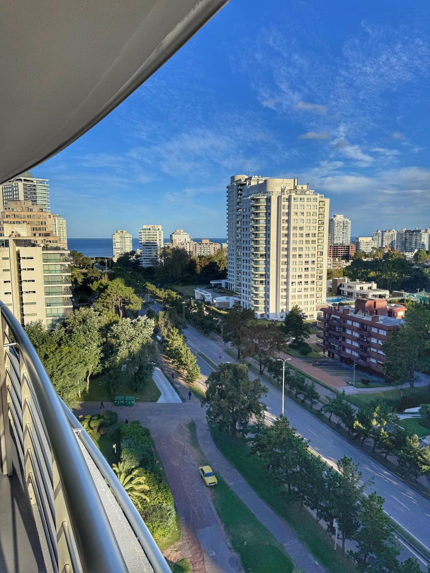 Apartamentos Torre Tressesenta Punta del Este Chambre photo