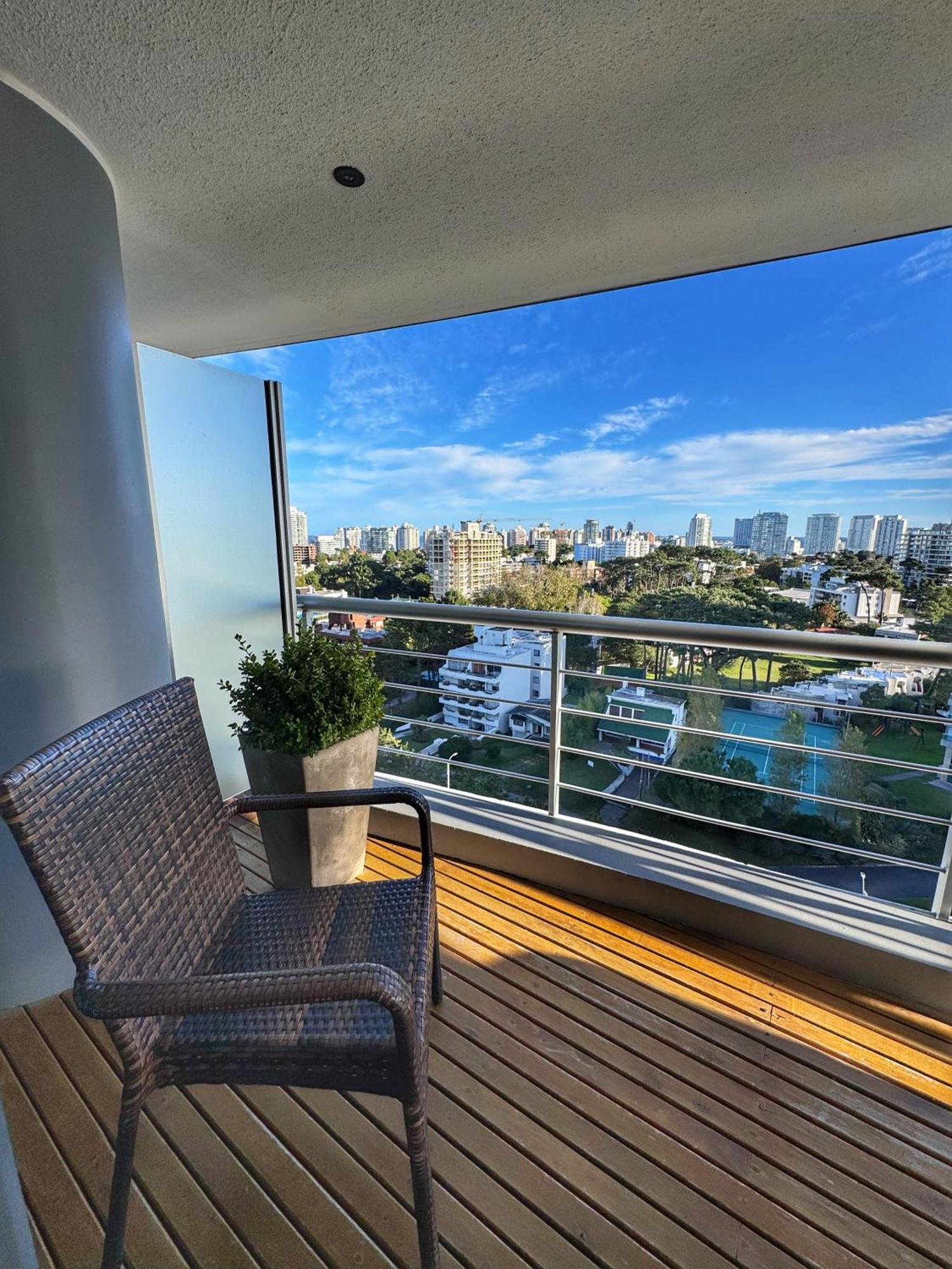 Apartamentos Torre Tressesenta Punta del Este Chambre photo