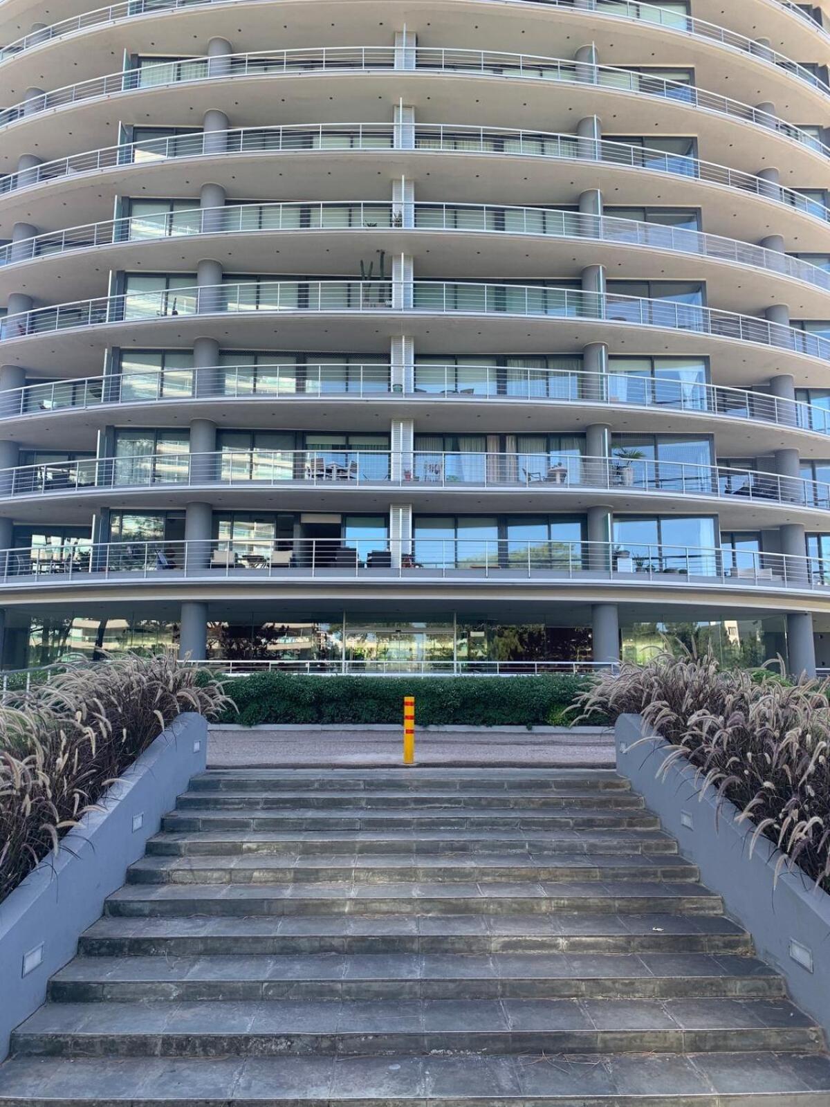 Apartamentos Torre Tressesenta Punta del Este Extérieur photo